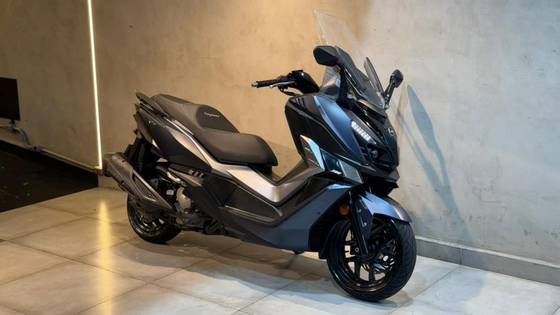 DAFRA CRUISYM 300 DAFRA CRUISYM 300